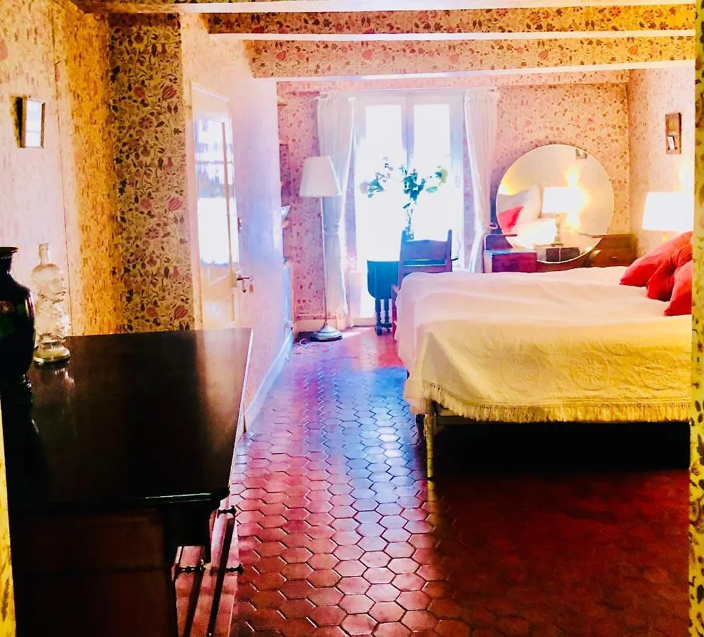 La Chambre Rose-Maison Searle à Tourtour Séjour chez l'habitant